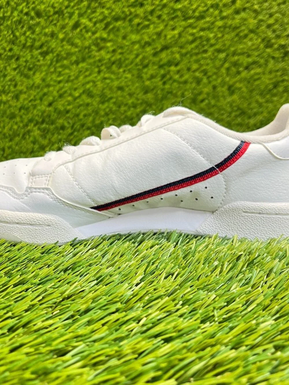 Adidas Continental 80 Boys Size 4.5Y White Red Athletic Leather Shoes Sneakers